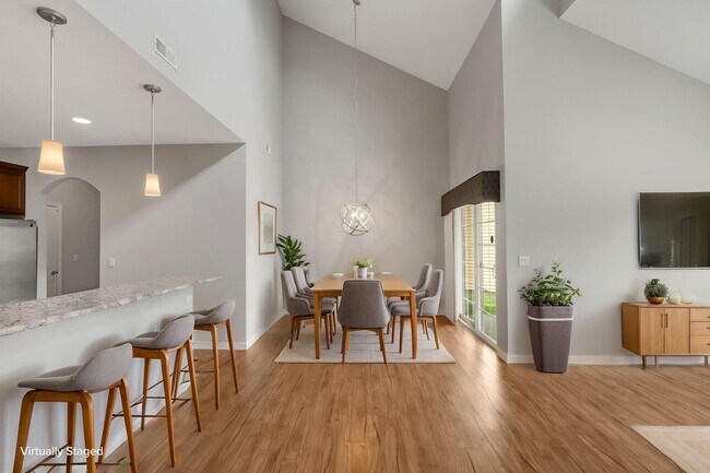 Building Photo - 2420 Boulder Springs Dr