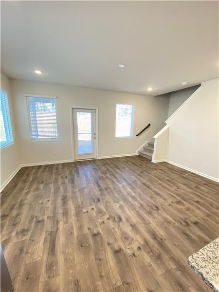 Building Photo - 180 Benelli Dr