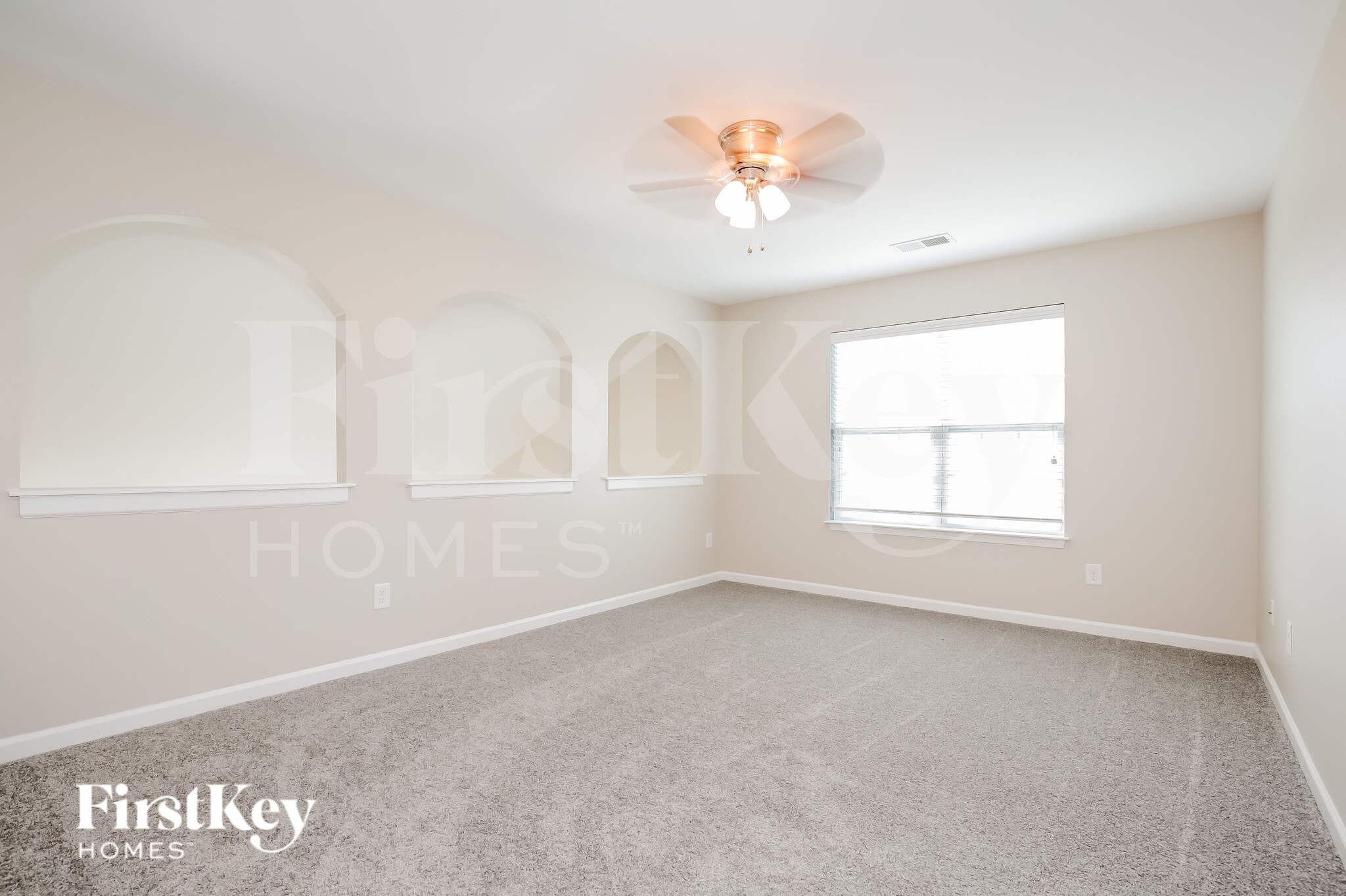 Building Photo - 6806 Championship Dr