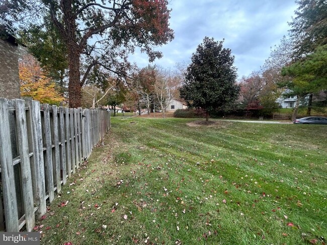 Building Photo - 7051 Knighthood Ln