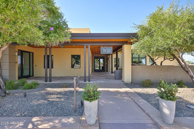 Building Photo - 20664 W Marshall Ave