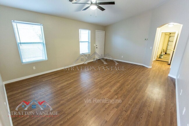 Building Photo - 6714 E Flynn Ave