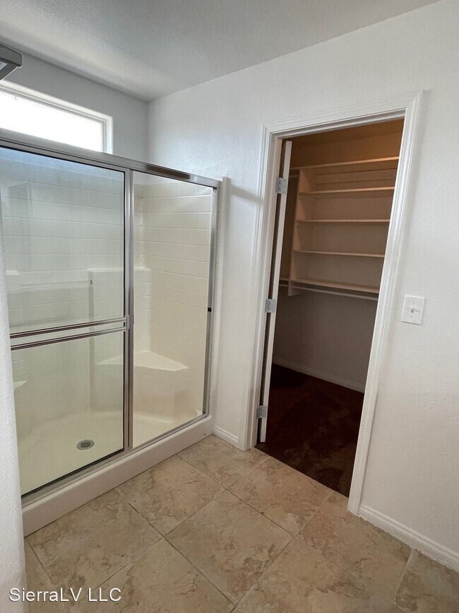 Building Photo - 4 br, 2.5 bath House - 9029 Victor Creek Ave.