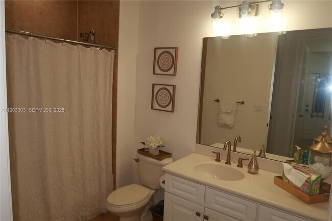 Building Photo - 9778 Bowline Dr