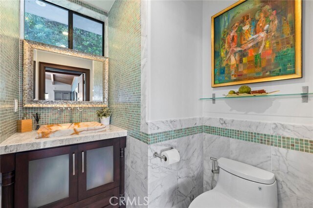Building Photo - 3655 Glenridge Dr