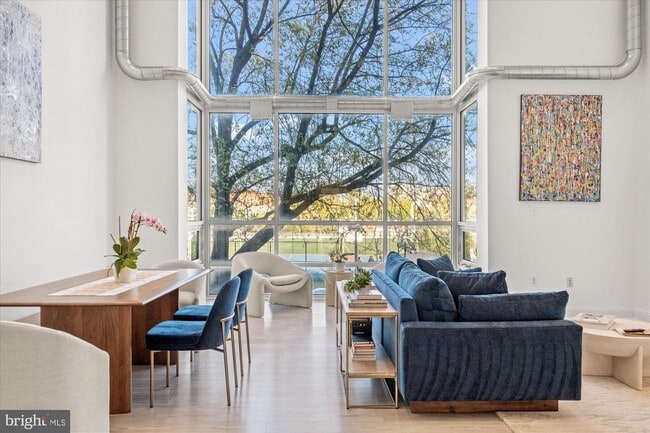 Building Photo - 1610 11th St NW