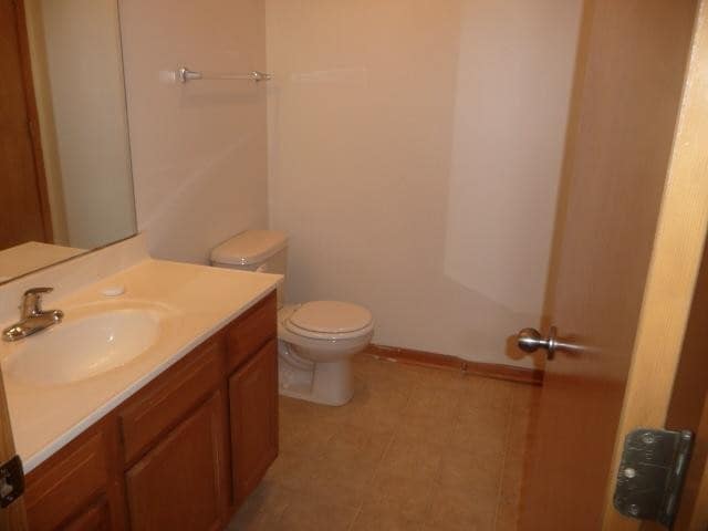 Building Photo - 917 Jackalope Ct