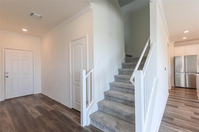 Building Photo - 8203 Knoxville Trl