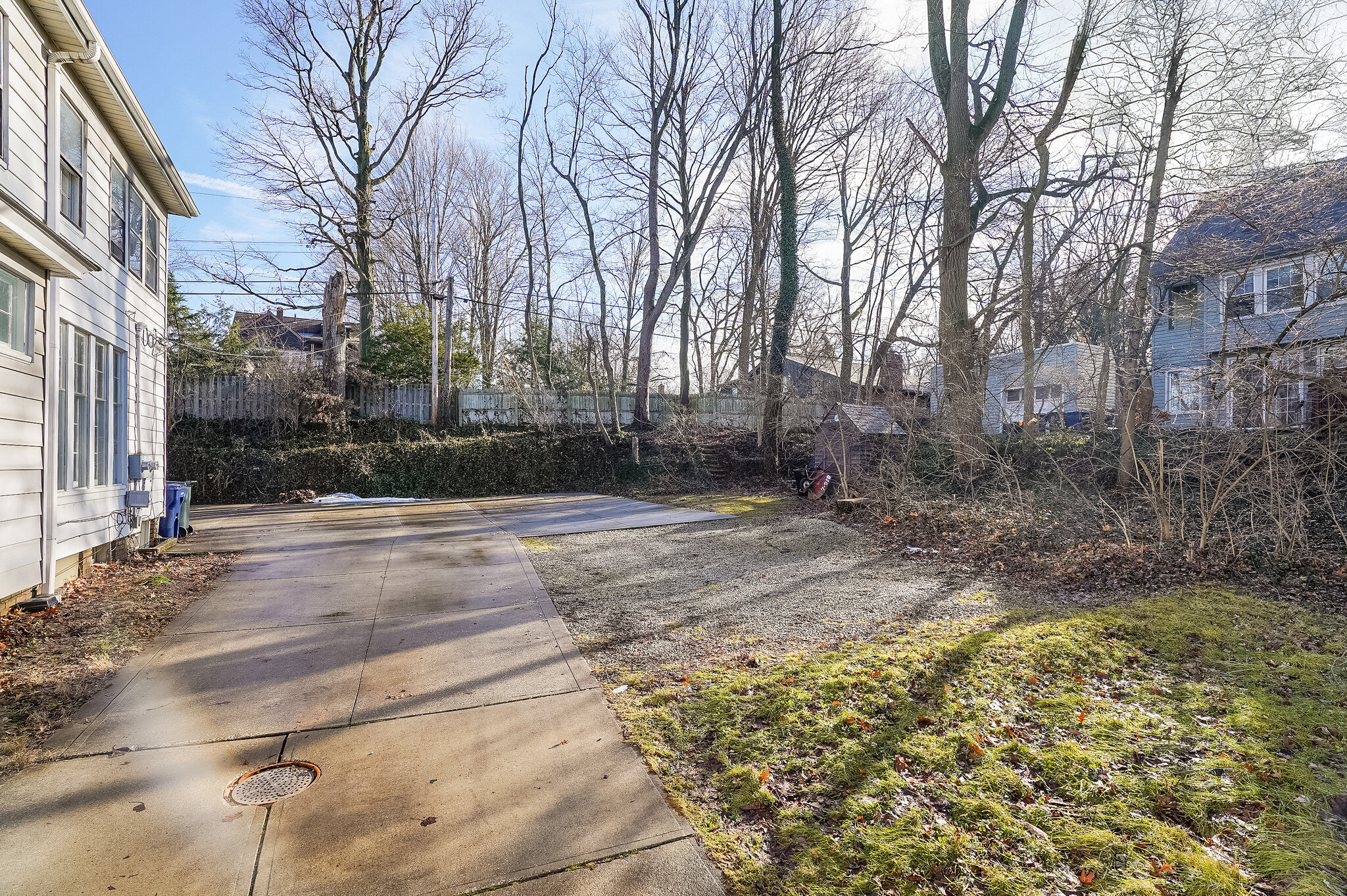 Building Photo - 2341 S Overlook Rd