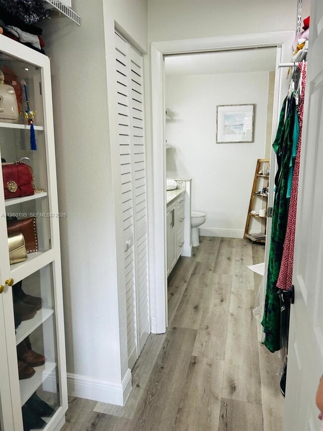 Building Photo - 7039 SW 115th Pl