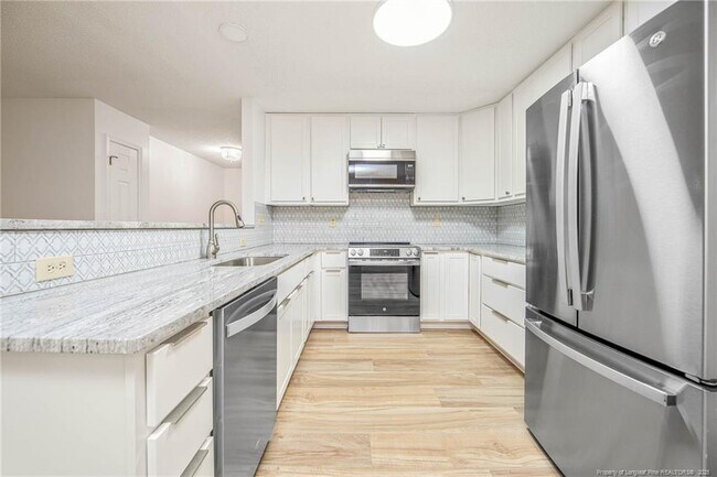 Building Photo - 7010 Medway Ct