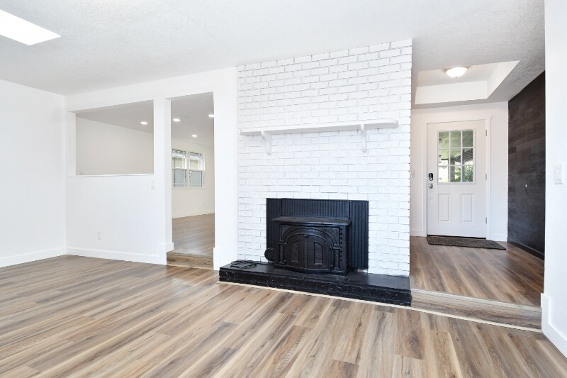 Building Photo - 2414 48th Ave