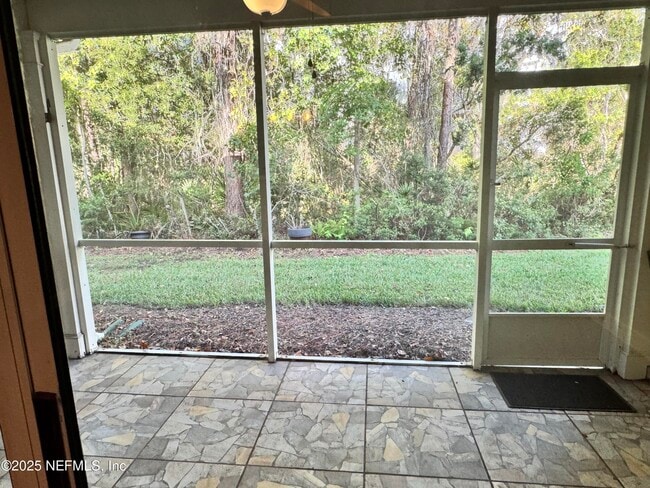 Building Photo - 4193 Highwood Dr