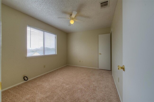 Building Photo - 11701 Ruffed Grouse Dr