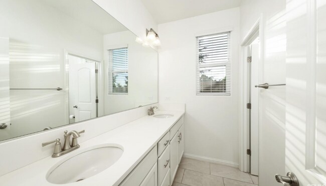 Building Photo - 14317 Pemberley Passage Ave