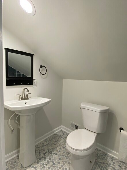 Attic bathroom - 327 N Willett St