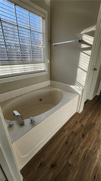 Building Photo - 3330 Ridgefair Dr