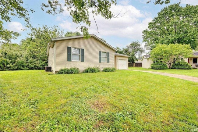 Primary Photo - Available now!! Great quiet neighborhood —...