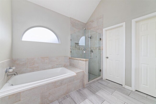 Building Photo - 6315 Laurel Run