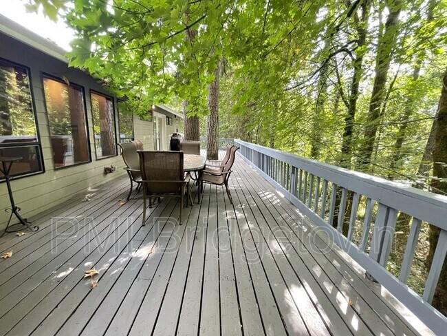 Building Photo - 11011 S Southridge Dr