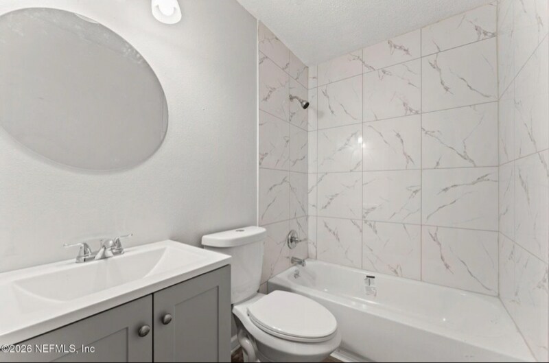 Building Photo - 1543 Brook Forest Dr