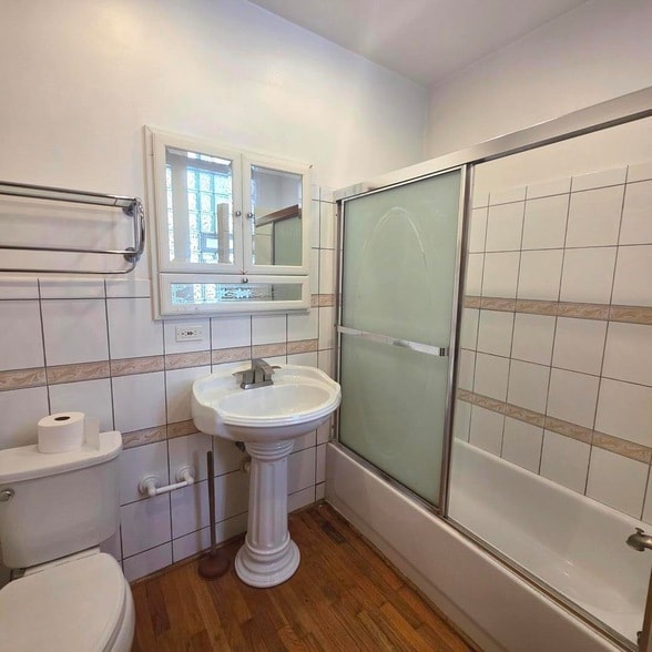 Building Photo - 3331 W Pierce Ave