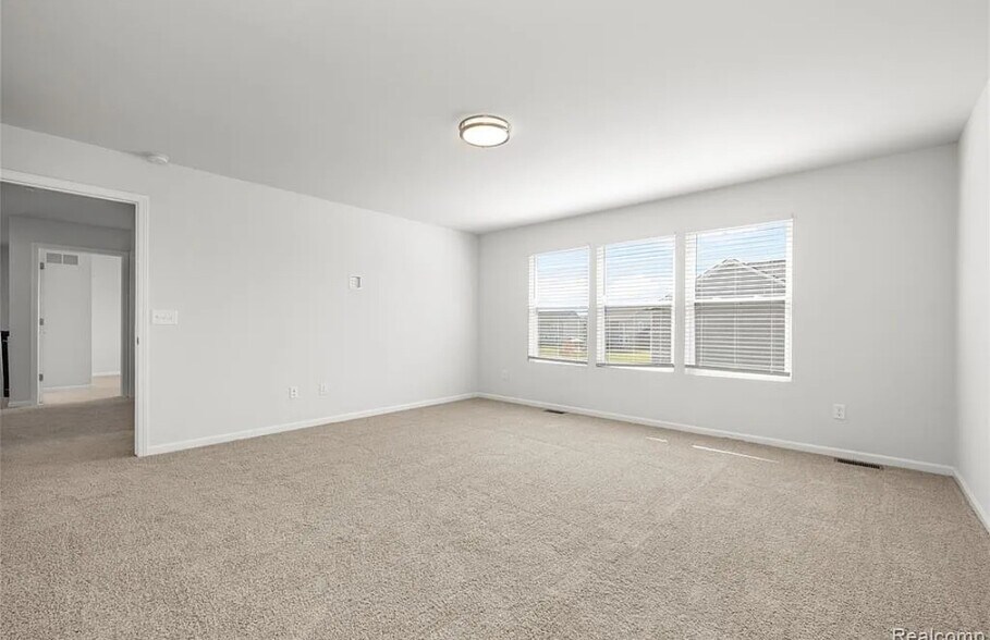 Building Photo - 3449 Haverford Dr