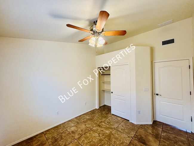 Building Photo - 2826 N Ramie Pl