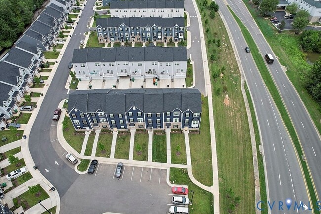 Building Photo - 11190 Winding Brook Terrace Dr