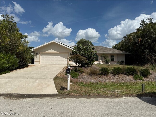 Primary Photo - 18249 Oak Rd