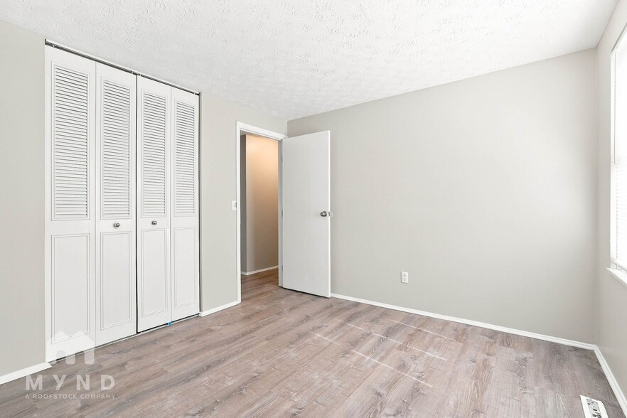 Building Photo - 3590 Annsbury Rd