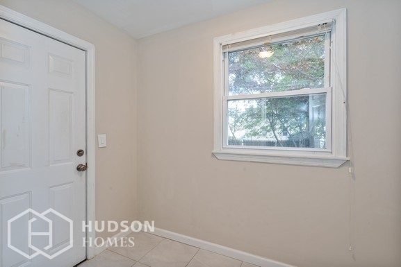 Building Photo - 417 3rd Ave