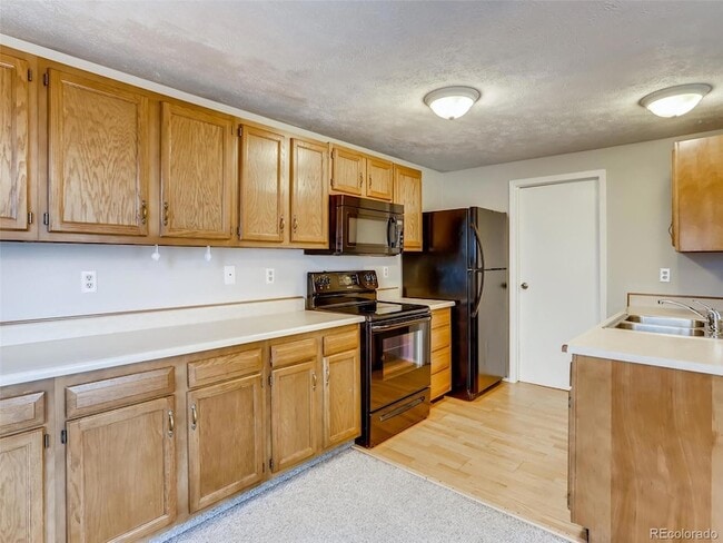Building Photo - 9298 Gray Ct