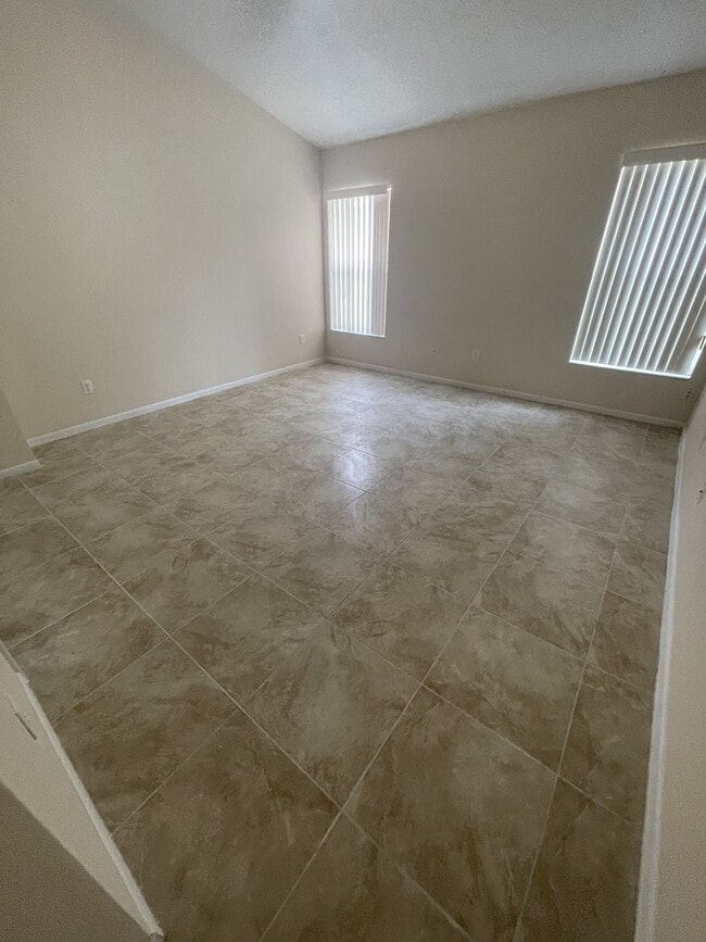 Building Photo - 128 Strait Dr