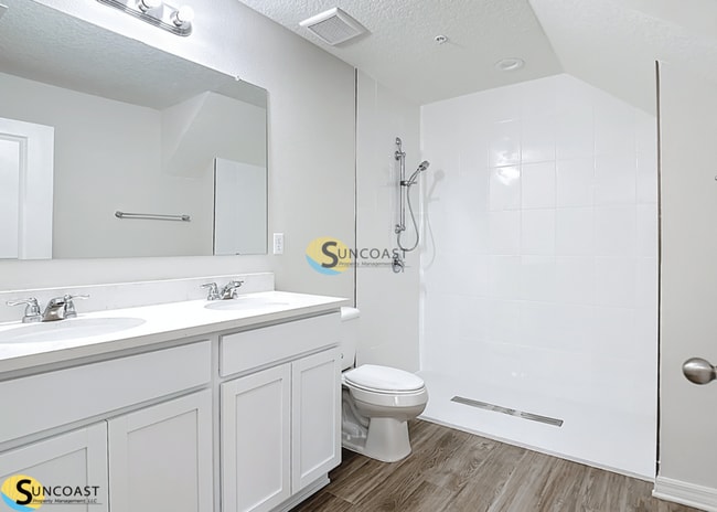 Building Photo - 3821 SW 43rd Ct