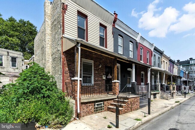 Building Photo - 144 N Dearborn St