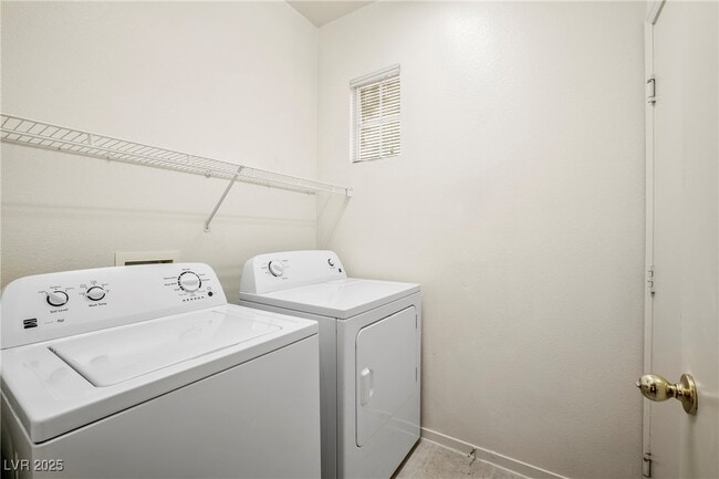 Building Photo - 413 Magnolia Arbor St