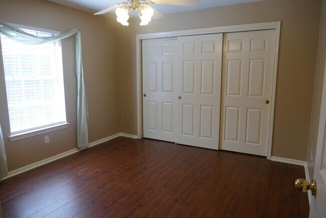 Building Photo - 16714 Rustic Colony Dr