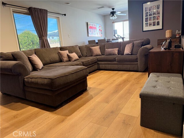 Building Photo - 9406 Rose Ave