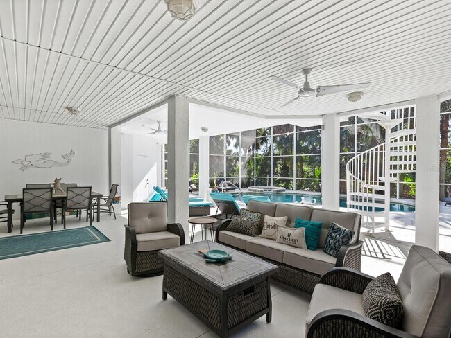 Building Photo - 5018 63rd Dr W