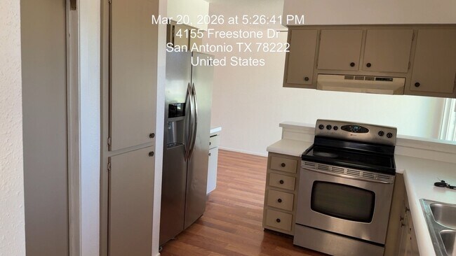 Building Photo - Peach Grove