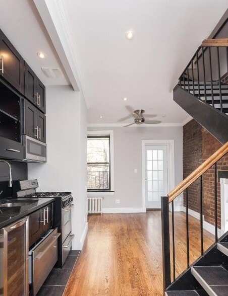 Building Photo - 221 Mott St