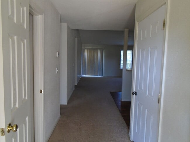 Building Photo - 21083 Harbor Ln