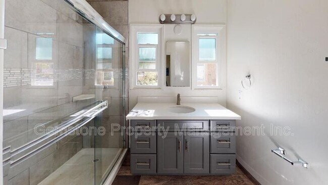 Building Photo - 6203 Mesita Dr