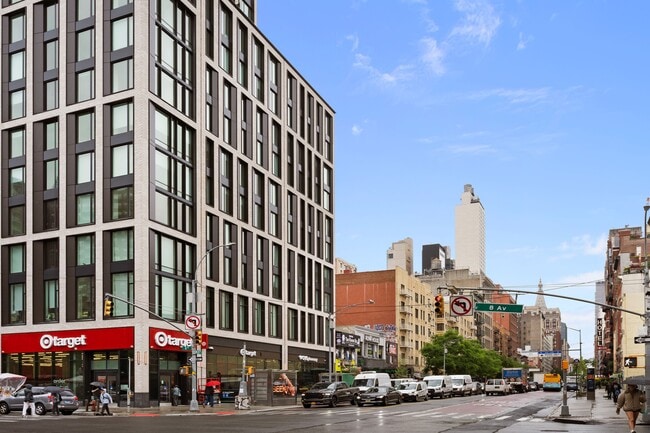 Building Photo - 312-320 W 23rd St