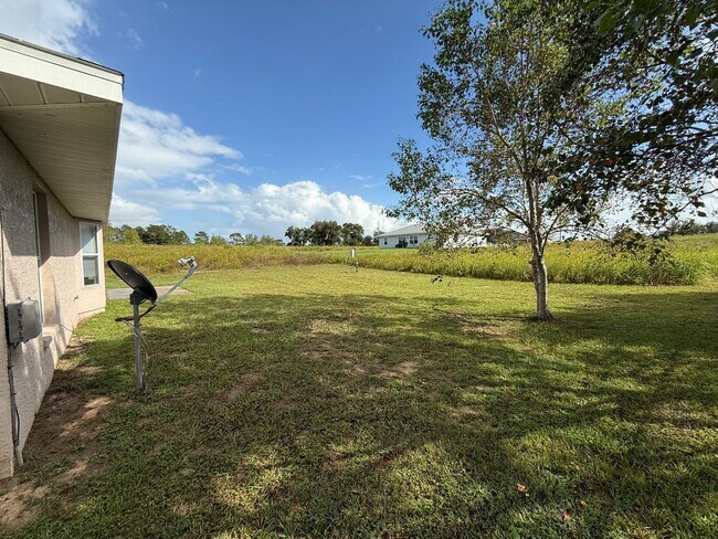 Building Photo - Updated 3BR/2BA Home in Rainbow Park – Pet...