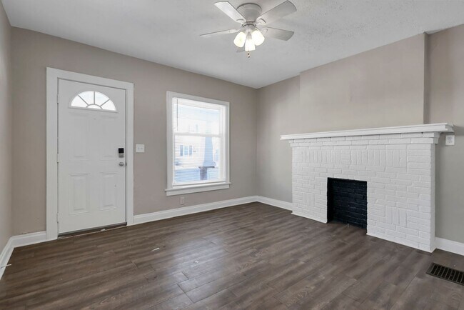 Building Photo - 775-777-777 S 17th St