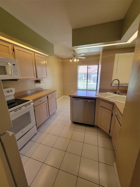Building Photo - 3333 Gray Fox Cove