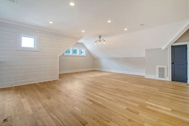 Building Photo - 4 Bedroom 4.5 Bath Home in Dunes West - Mt...