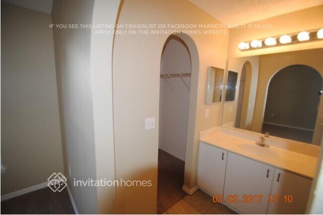 Building Photo - 2733 Maderia Cir